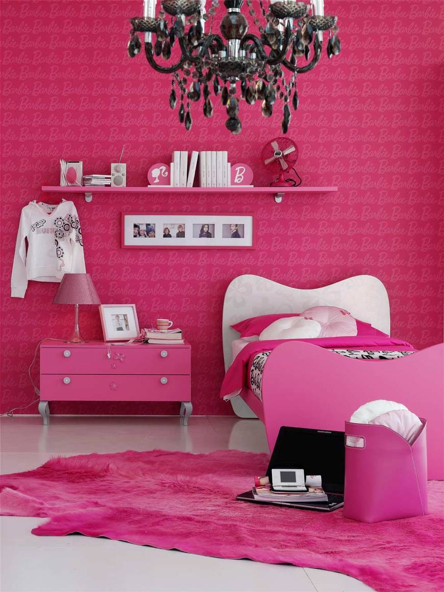 Manuela Mazzanti Barbie room designer: Furniture, textiles, accessories 